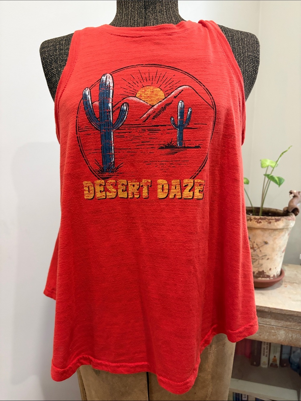 Secret Treasures "Desert Daze" Southwestern Cactus Graphic Tank Top - Size Small